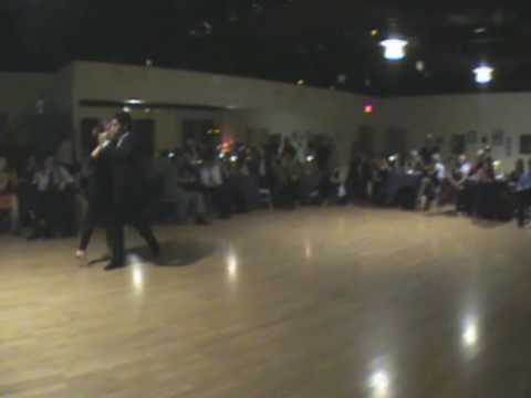  Jennifer Bratt  and  Ney Melo  are  dancing  to  the  tango  "  De Barro  "