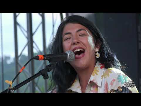 Ana-Maria Ivan  - Live @ Baricada Folk l Summer Camp Brezoi l 17 iunie 2022