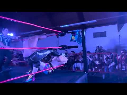 Mike Outlaw VS Ethan Price