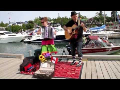 Heather Chappell and Vince Peets - Busking in Tobermory, Ontario.