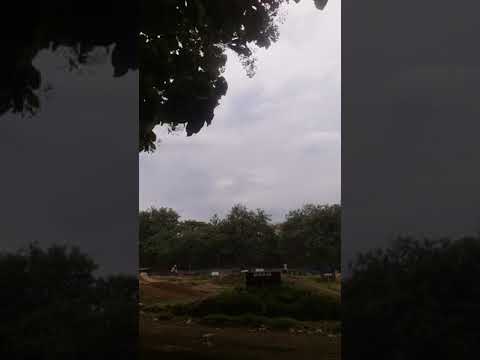 Suasana latihan terahir persiapan kejuaraan nasional motor cros blitar (sirkuit maliran)