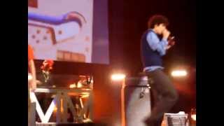 Beastie Boys -The Larry Routine (live)