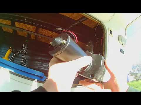 Replacing the Gearbox on Fifth Wheel Landing Legs