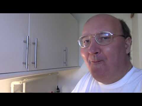 MongoTV_2575 - SPISER EN BAGETTE