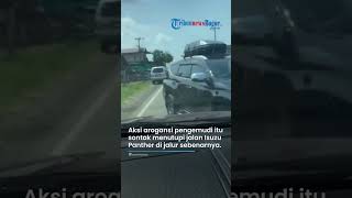 Viral Detik-detik Isuzu Panther Sengaja Senggol Pajero yang Lawan Arus, Hindari Kemacetan