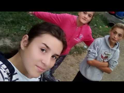 Prietenii De Pe Facebook