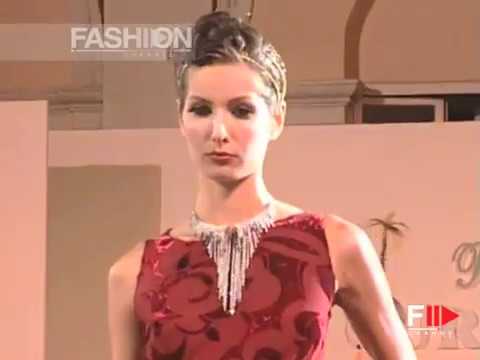 Fashion Show "Raffaella Curiel" Haute Couture Women Autumn Winter 2004 2005 Rome 6 of 8
