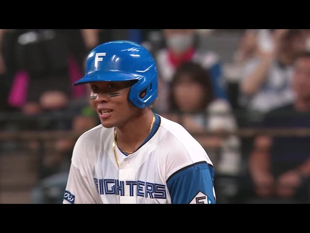 【4回裏】ファイターズ・水谷瞬 満塁のチャンスで三遊間を抜けるタイムリーヒットを放つ!! 2025年8月19日 北海道日本ハムファイターズ 対 オリックス・バファローズ