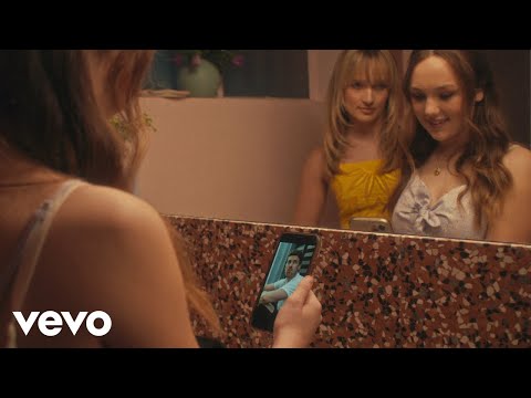 Dont Date The Teenager - Gretta Ray