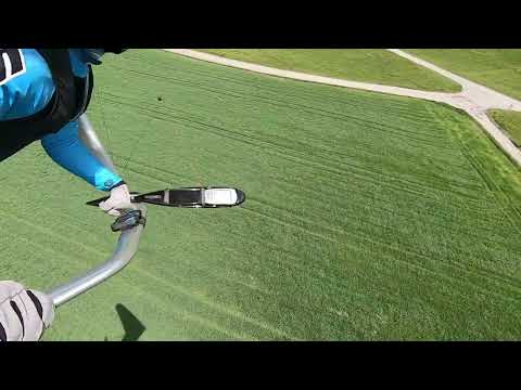 Hang Glider Landing - Aeros Combat 13.5 GT