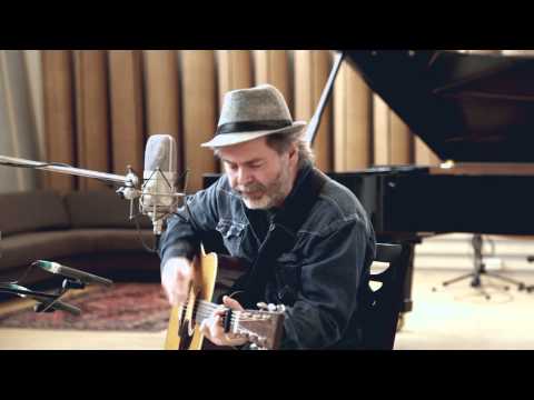 Henning Kvitnes - Opp fra veien ned