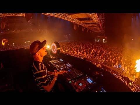 QAPITAL 2018 | Official Q-dance Anthem Show | Phuture Noize - Anthem of Freedom