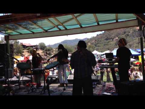 JAHGUN WITH LADEE DRED AND REGGAE MOTION - LIVE AT REGGAE ON THE MOUNTAIN 2014