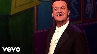 Mark Lowry - Piper Steals The Show (Live)