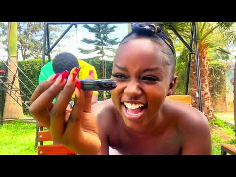 DAVID WONDER HAS A GIRLFRIEND!? 🤦🙆‍♀️// PRANK CALLING OUR FRIENDS