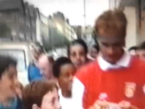 Bergkamp signs for Arsenal 1995