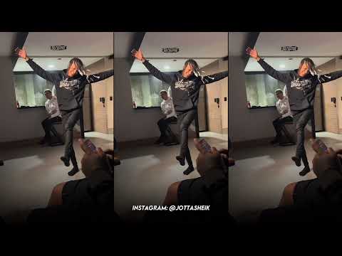 Oruam - Audi Blue “ELA REBOLOU NA MINHA GLOCK SÓ DI SORTIN DA BABY”