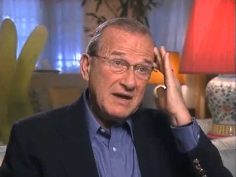 Larry Gelbart on the cast of "M.A.S.H" - EMMYTVLEGENDS.ORG
