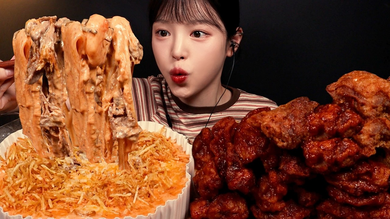 SUB)요청폭발! 청년다방 크림차돌떡볶이에 교촌레드 치킨 먹방🍗느맵느맵 꿀조합 Cream Tteokbokki & Chicken Mukb
