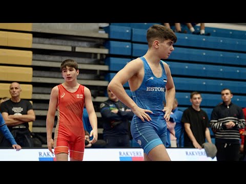 U13 Niko Gegeshidze (GEO) vs David Lobyan (EST) 60kg. Greco-roman boys youth wrestling. B-cam-man