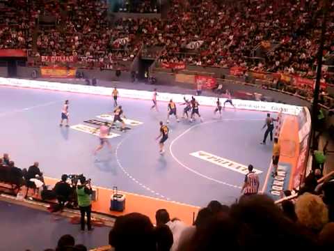 Atlético Madrid Balonmano-F.C.Barcelona Intersport. Gol Julen Aguinagalde