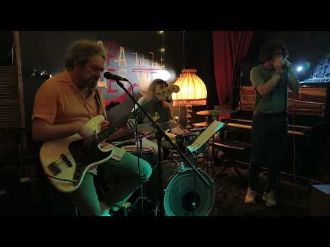 The Mighty Trio -  Catfish Blues