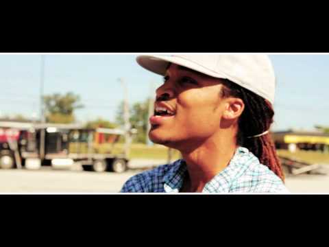 Official Music Video Yung Tone-Scratch That