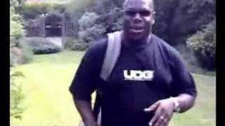 Video thumbnail for GEAR BAG Carl Cox present UDG CD SlingBag 258 by UDGGEAR