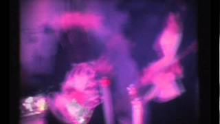 KLEENEX - AIN'T YOU WANNA GET IT ON?