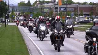 preview picture of video 'Motorsyklenesdag, Gågata i Ålesund 21  Mai 2011 Full HD.'