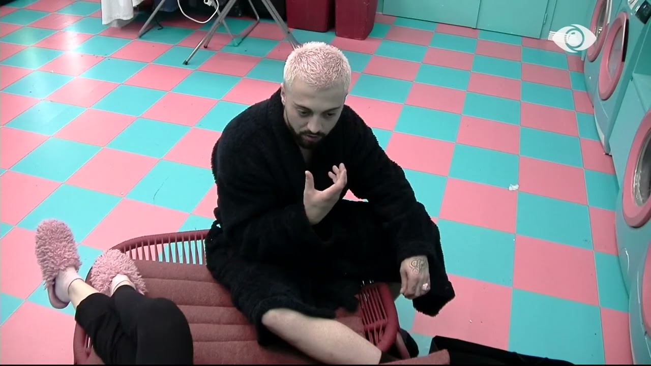 Çfarë kemi bërë ne poshtë jorganit…/ Gjesti bisedon me Olën