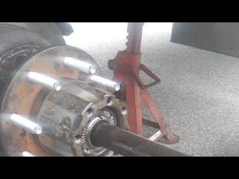Ford F350 Super Duty Dually Rear Axle Removal