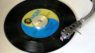 Coven (featuring Jinx Dawson) - &quot;One Tin Soldier&quot; 1971