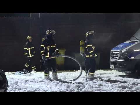 Hamburg: Brandanschlag auf Polizeibusse vor G20-Gipfel