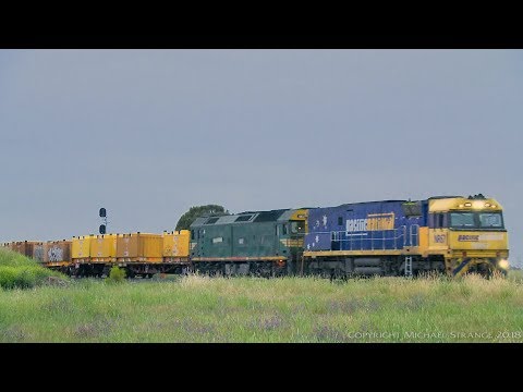 Pacific National MA5 With Bonus Steel Containers (22/11/2016) - PoathTV Australian Trains & Railways