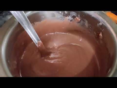 Today we are making a chocolate cake with simple essentials in lockdown || Guys like it ||