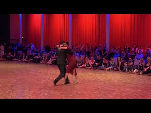 Stephanie Fesneau & Fausto Carpino - Milonga Vieja Milonga (Juan D'Arienzo)