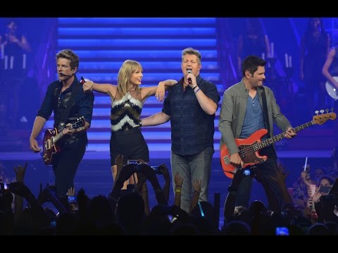 Taylor Swift Ft. Rascal Flatts - What Hurts the Most (DVD The RED Tour) Bônus
