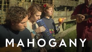 The Melodic with Anna Schmidt and Greta Eacott - Ode To Victor Jara | Mahogany Session