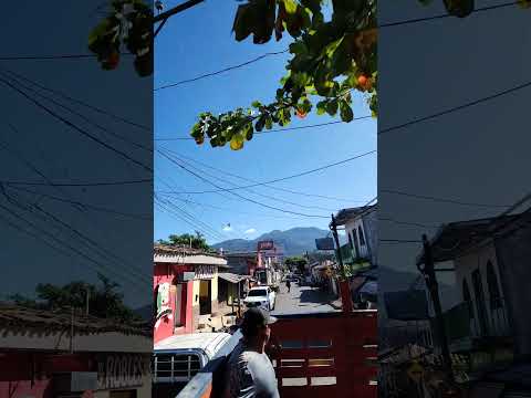 MERCEDES UMAN̈A USULUTAN