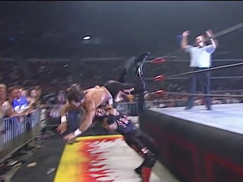 Syxx vs Chris Benoit! Feat Dean Malenko, Jeff Jarrett & Mongo McMichael. 1997 (WCW)