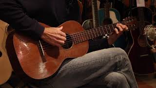 Video thumbnail for MARTIN 2-17 1926 Vintage Demo by Dolphin Guitars