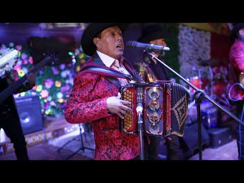 Lupe & Polo Ft Grupo Tornado "Eres Orgullosa"