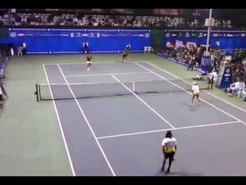 FANTASMA EN CANCHA DE TENIS, QUE TODO MÉRIDA SE ENTERE