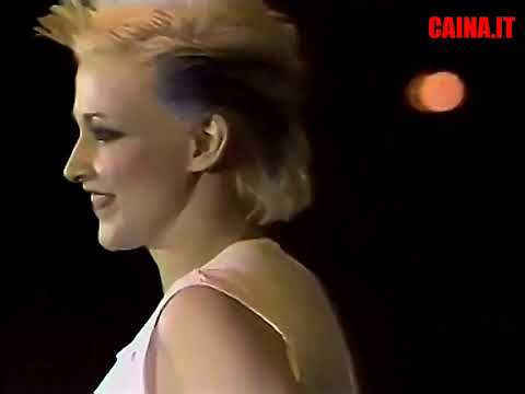 Krisma - many kisses (cantagiro 1980)