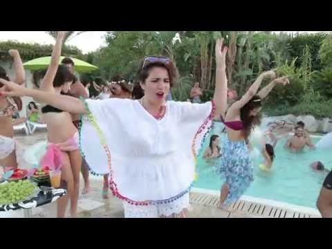 SARAVITA - Una stronza come me (Videoclip Ufficiale)