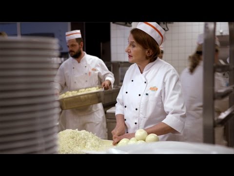 Eva Holubová nevypadne z role ani v kuchyni