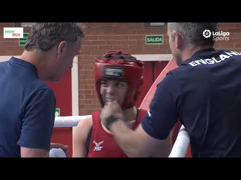 Rezstan Demie - Jade (ENG) vs Chumgalakova Julia (RUS) 45-48kg