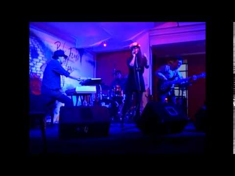Efecto Mandarina - Créeme (en vivo Klásicos Pub Sucre)