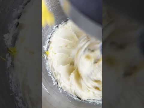 Lemon buttercream frosting! #buttercream #frosting #lemon